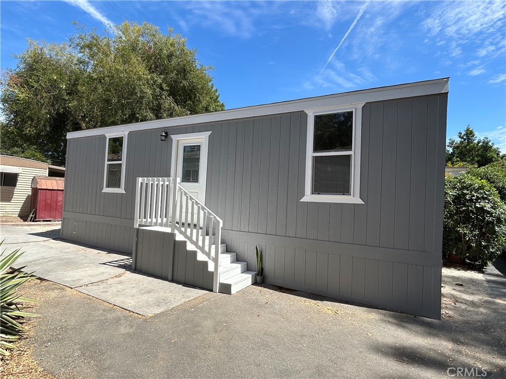 300 E Arbor Street 2, Long Beach, CA 90805 — photo 1