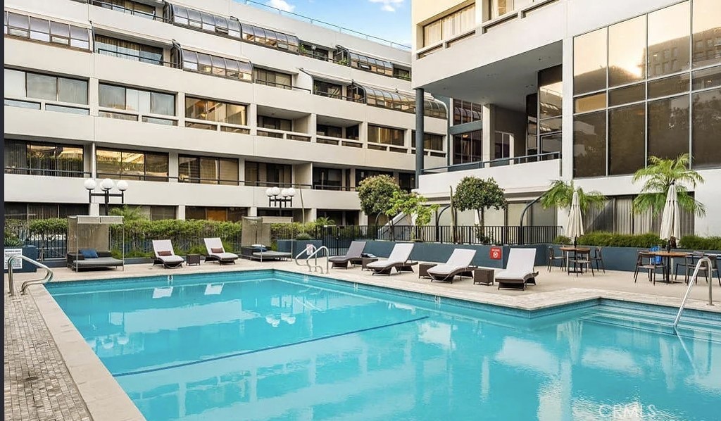 880 W 1st Street 204, Los Angeles, CA 90012 — photo 1