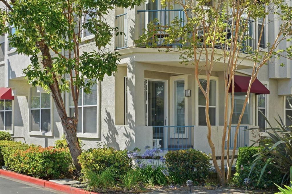 601 Baltic Circle 607, Redwood City, CA 94065 — photo 1