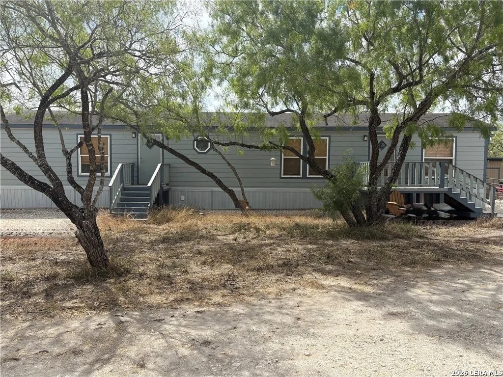 122 County Road 3052, Orange Grove, TX 78372 — photo 1