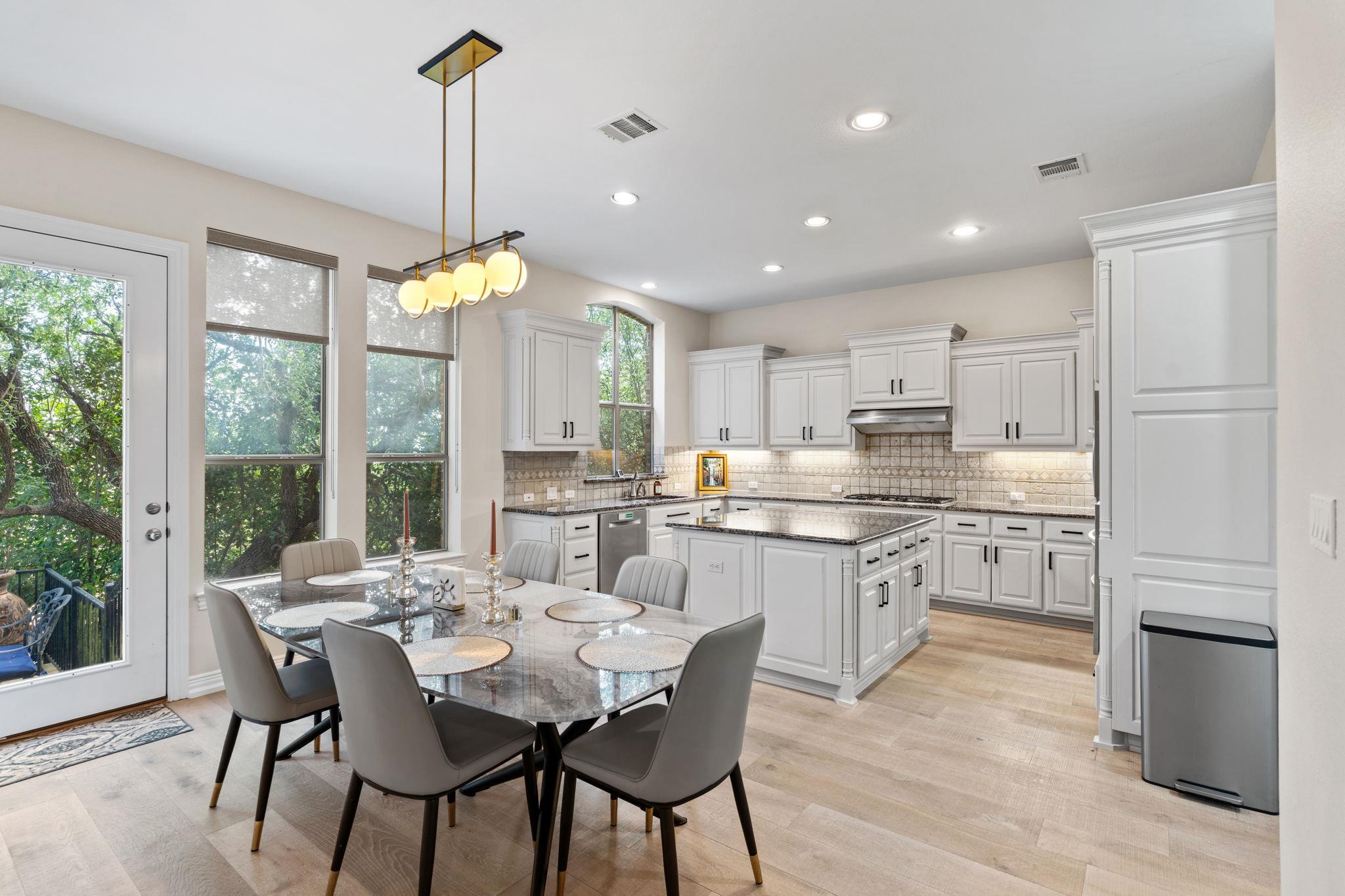 10700  Spiderling Ct, Austin, TX 78733 — photo 1