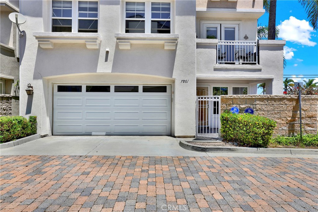7861 Daisy, Huntington Beach, CA 92648 — photo 1