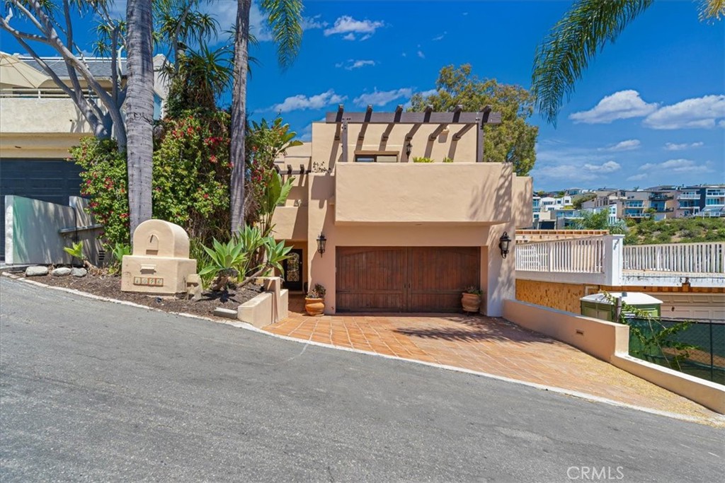 1046 Oro, Laguna Beach, CA 92651 — photo 1