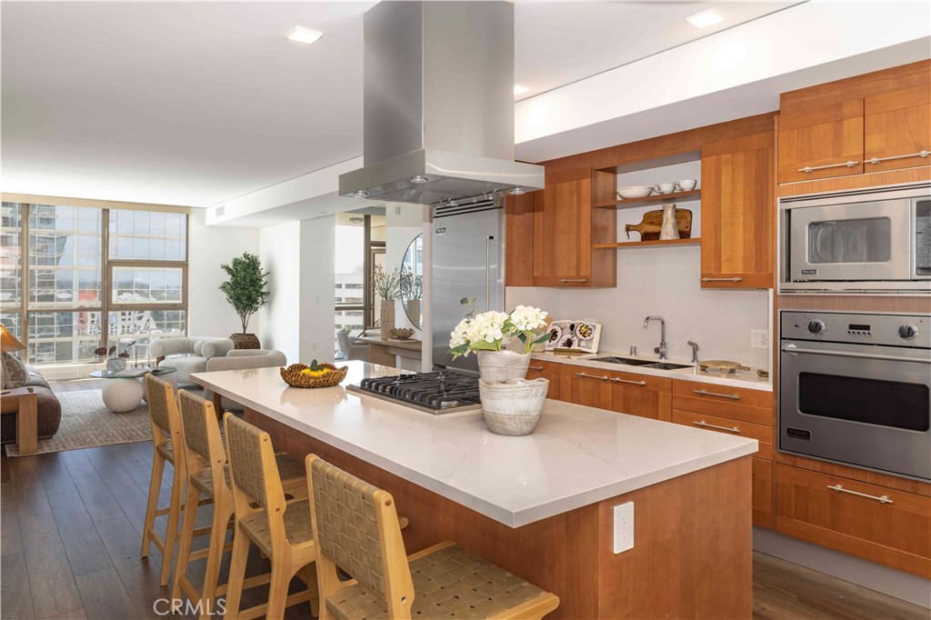 9 MacArthur Place 1404, Santa Ana, CA 92707 — photo 1