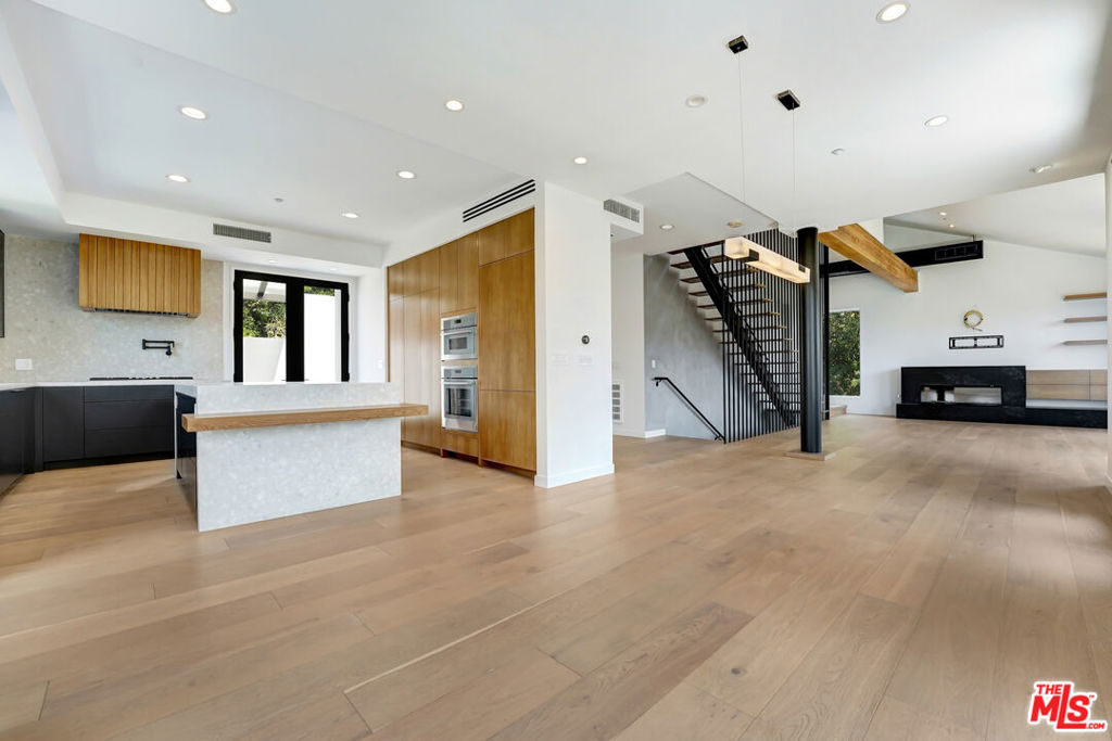 3761 Glenridge Drive, Sherman Oaks, CA 91423 — photo 1