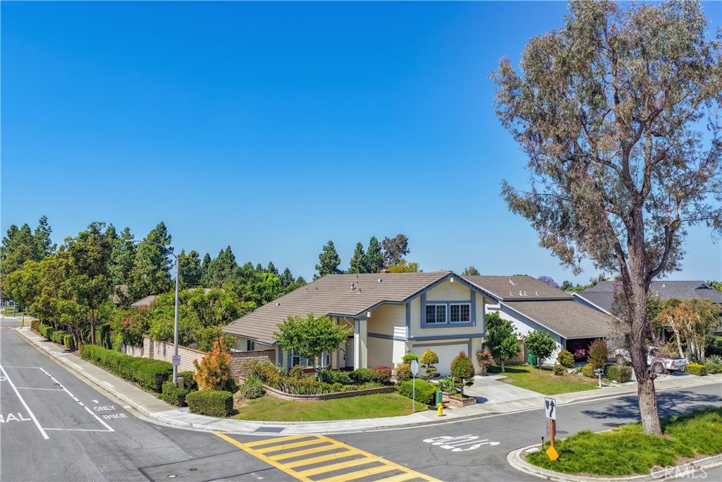 14 Yorktown, Irvine, CA 92620 — photo 1