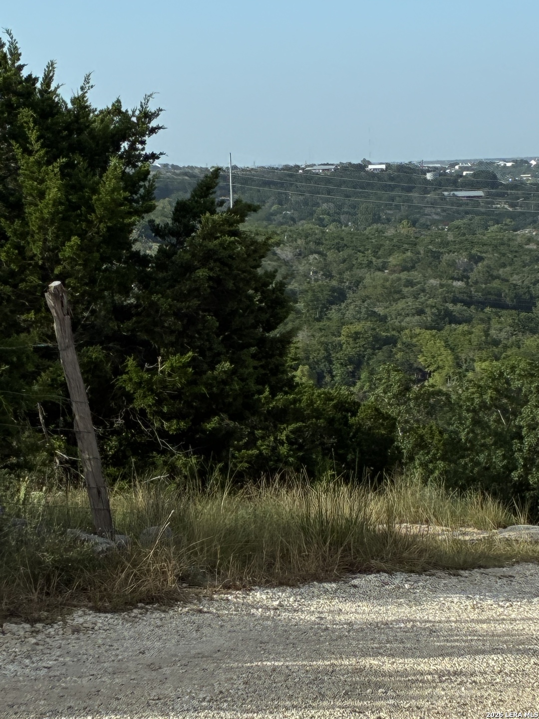 1539 HIDDEN ACRES RD, Kerrville, TX 78028 — photo 1