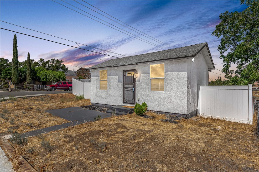 582 N Almond, Banning, CA 92220 — photo 1