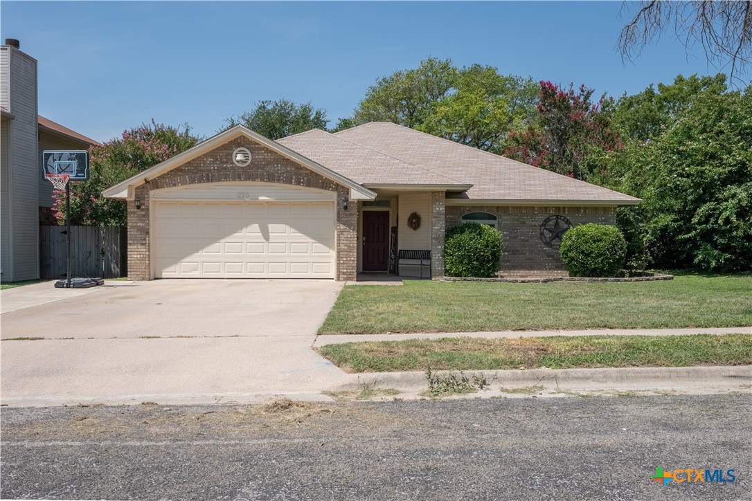 220 Atkinson Avenue, Copperas Cove, TX 76522 — photo 1