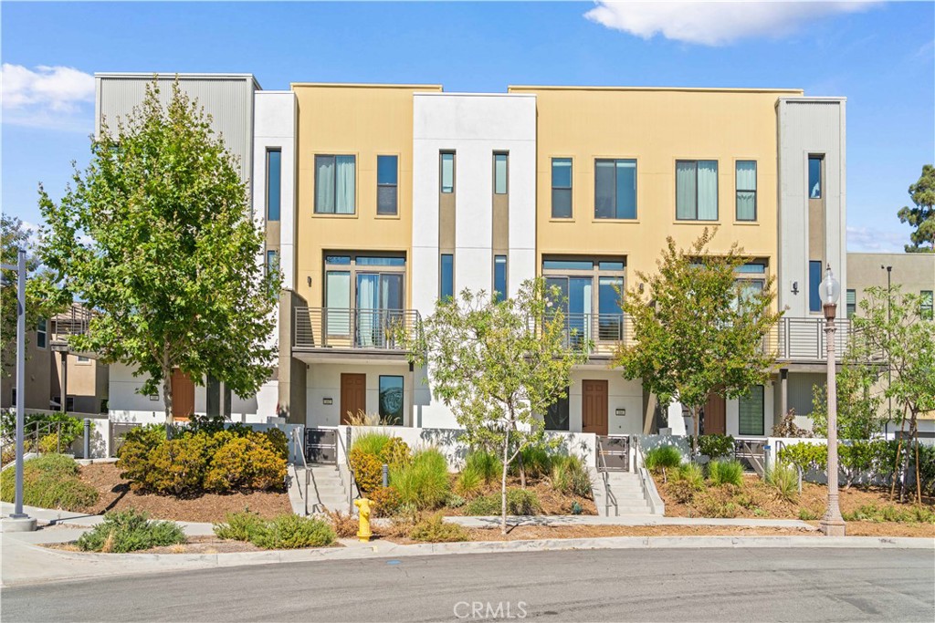 104 Keeper, Irvine, CA 92618 — photo 1