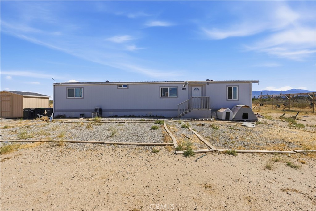 5885 Dos Palmas, Phelan, CA 92371 — photo 1