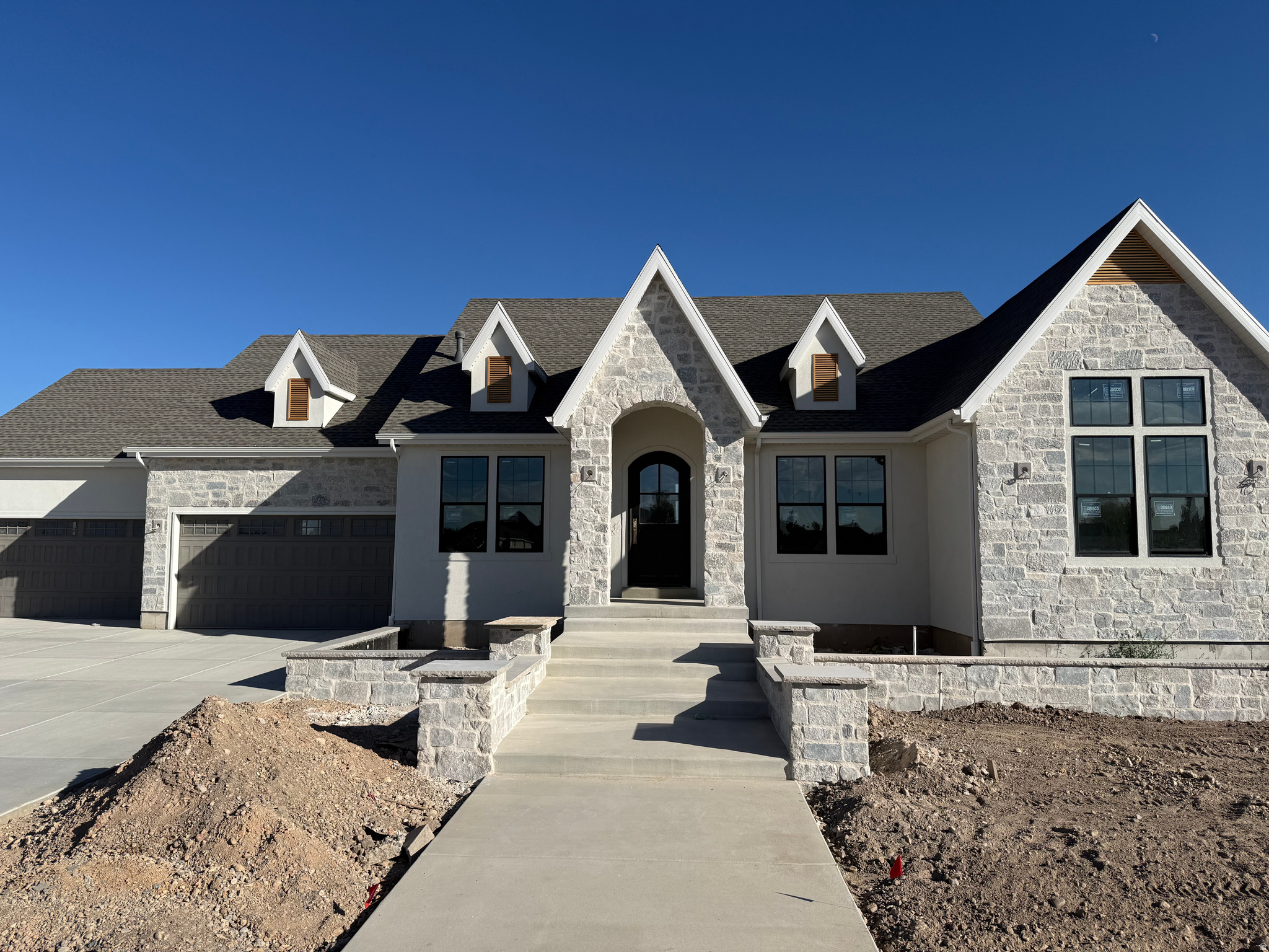 1427 W WILLOW BROOK LN, Kaysville, UT 84037 — photo 1