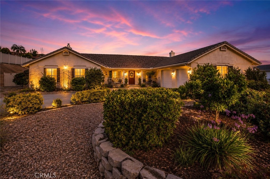 13997 Riverside, Apple Valley, CA 92307 — photo 1