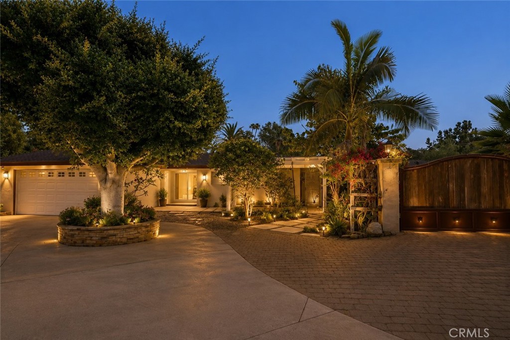 12312 Newport, Santa Ana, CA 92705 — photo 1