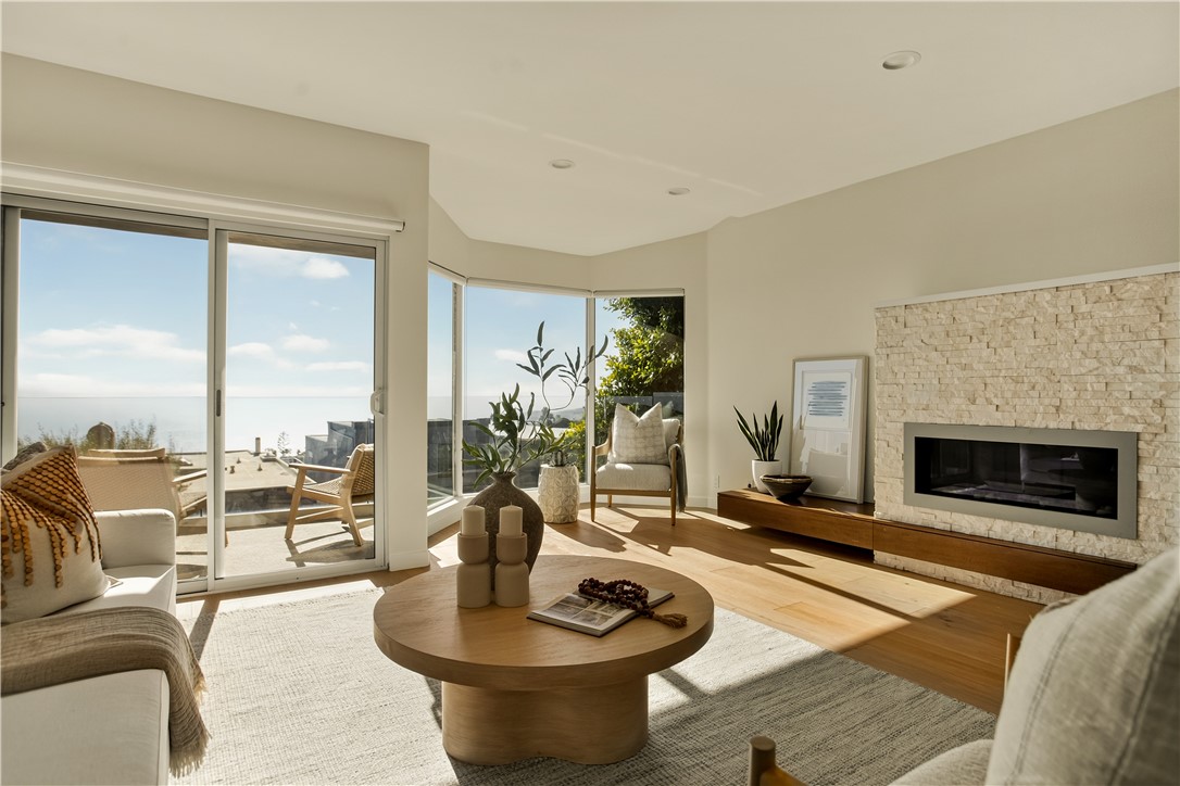 928 Quivera Street, Laguna Beach, CA 92651 — photo 1