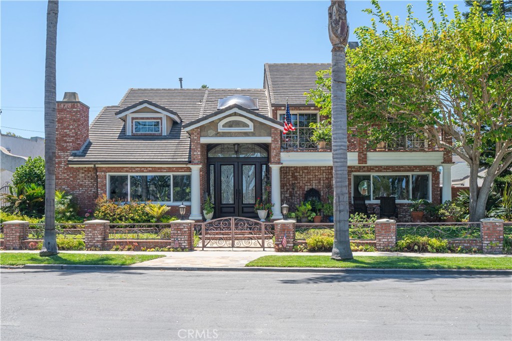 920 11th, Huntington Beach, CA 92648 — photo 1