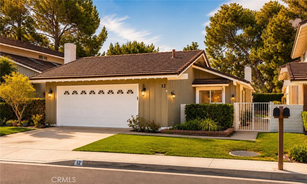 12 Blackswan, Irvine, CA 92604 — photo 1