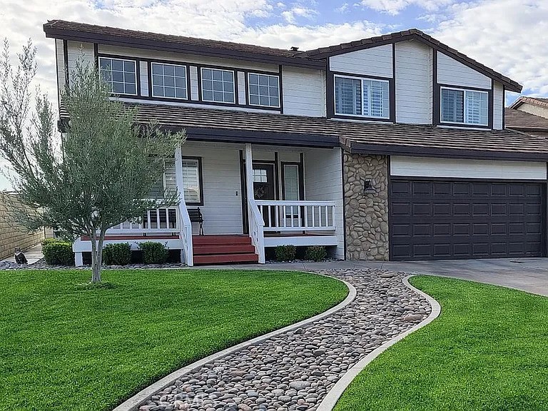 18285 Harbor Drive, Victorville, CA 92395 — photo 1