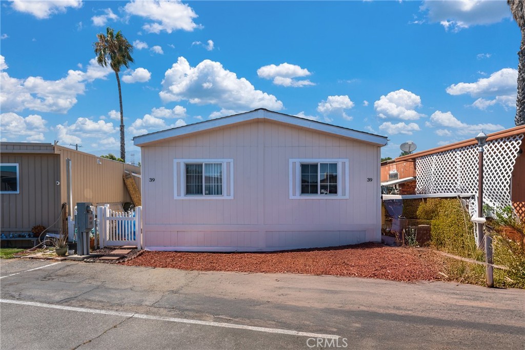 8221 Ilex Street 39, Fontana, CA 92335 — photo 1