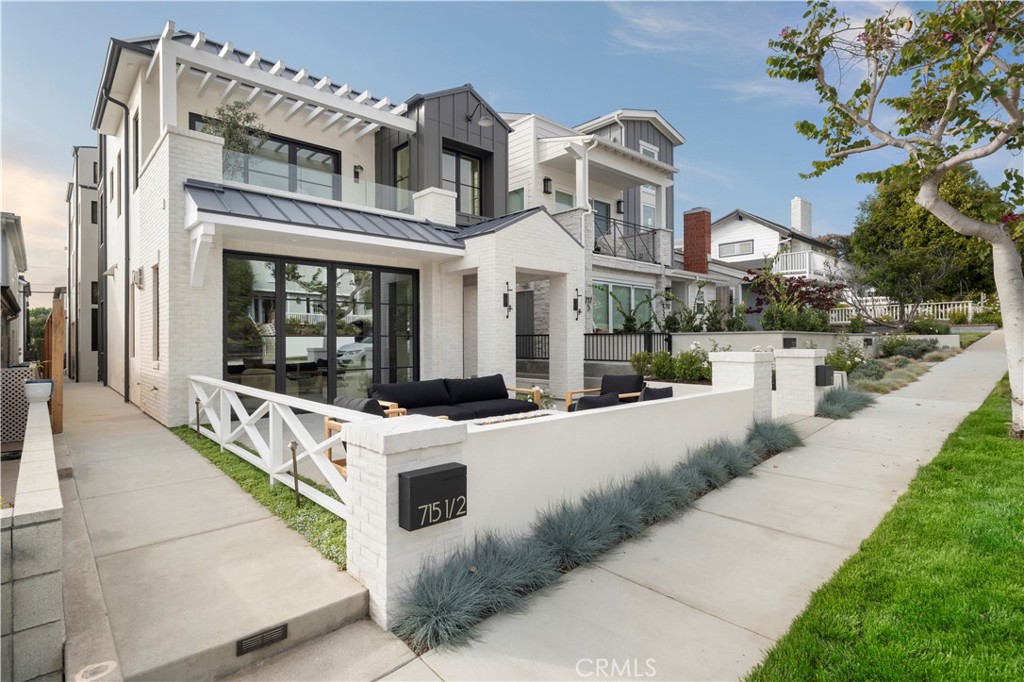 715 1/2 Poinsettia Avenue, Corona Del Mar, CA 92625 — photo 1