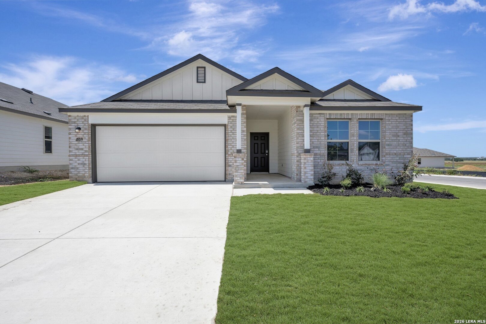 1009 Eagle Crossing, Seguin, TX 78155 — photo 1