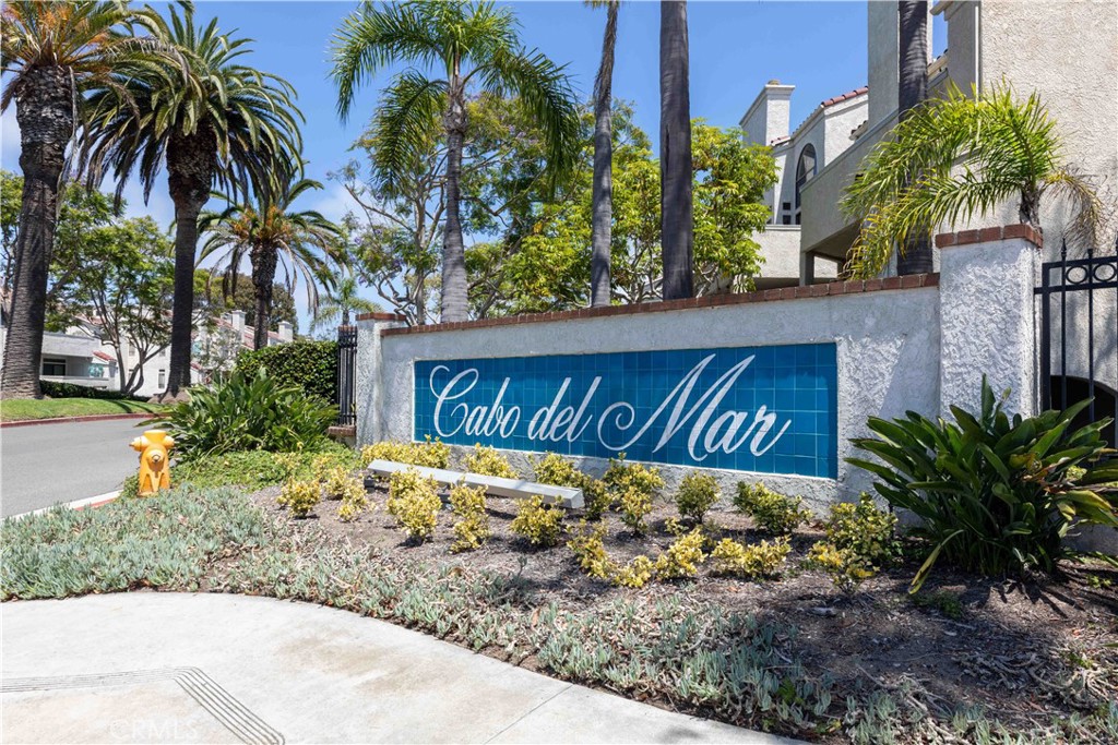 17151 Corbina, Huntington Beach, CA 92649 — photo 1