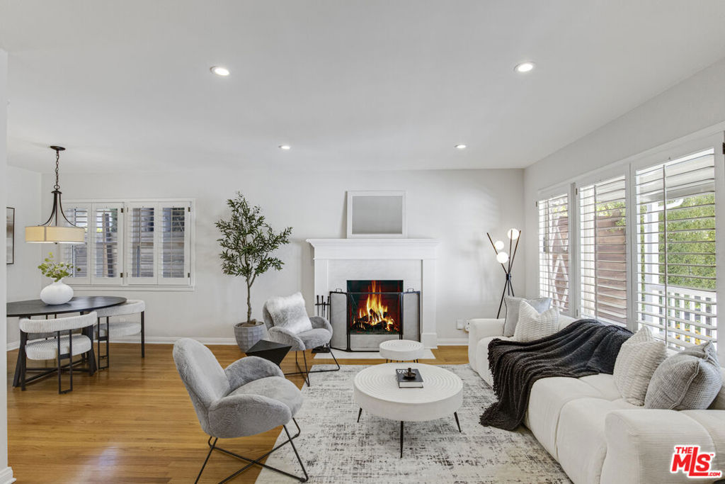 22041 Providencia Street, Woodland Hills, CA 91364 — photo 1