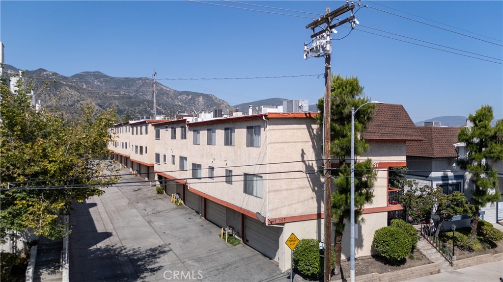 14287 foothill Boulevard 14, Sylmar, CA 91342 — photo 1