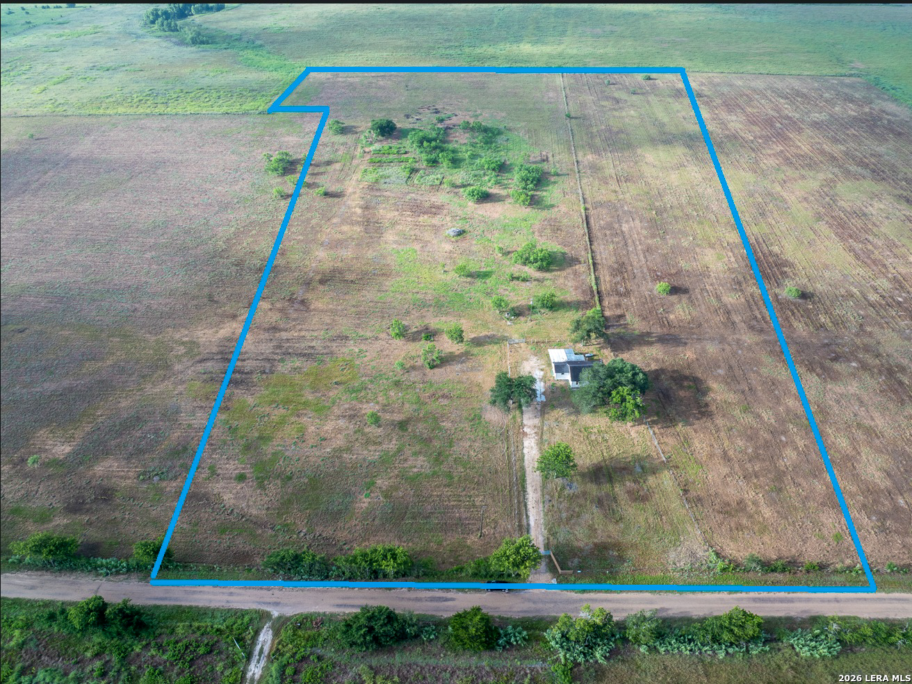 624 Berger Road, Schulenburg, TX 78945 — photo 1