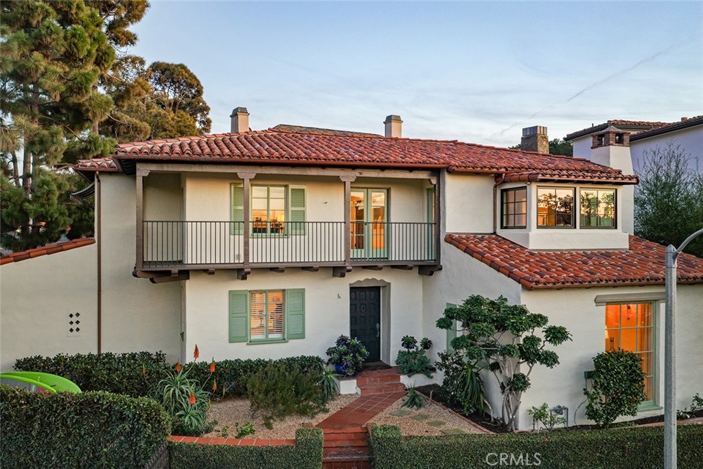 2 Emerald Bay, Laguna Beach, CA 92651 — photo 1