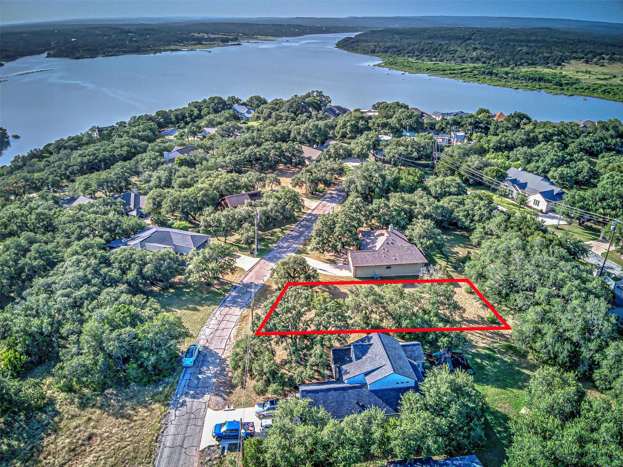 311 Bedford Dr, Spicewood, TX 78669 — photo 1