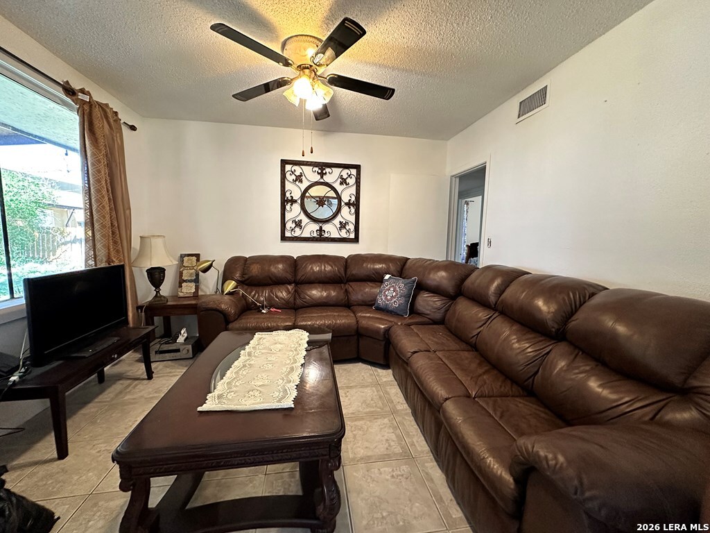 3174 DEL RIO BLVD.