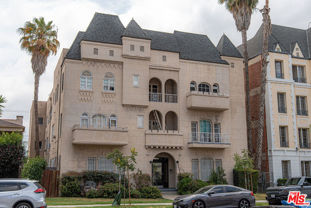 650 S Detroit Street, Los Angeles, CA 90036 — photo 1