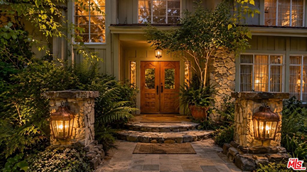 16201 Meadowcrest Road, Sherman Oaks, CA 91403 — photo 1