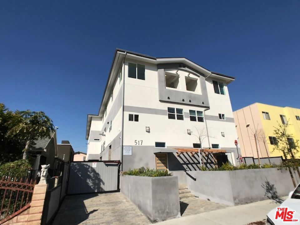 517 N Harvard Boulevard, Los Angeles, CA 90004 — photo 1