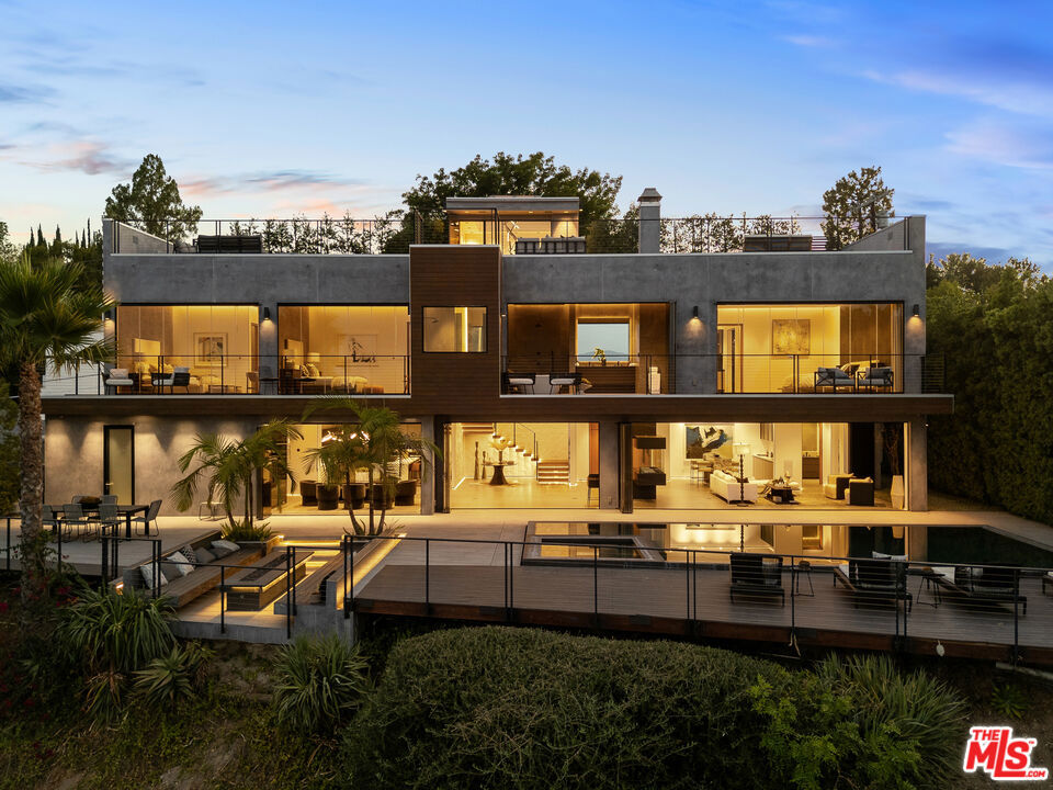 4540 Estrondo Drive, Encino, CA 91436 — photo 1