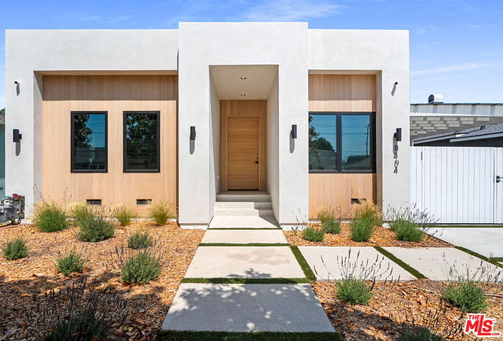 8404 Gonzaga Avenue, Los Angeles, CA 90045 — photo 1