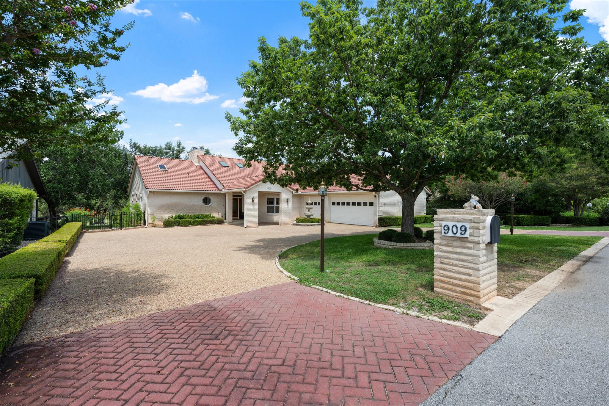 909 Porpoise, Austin, TX 78734 — photo 1