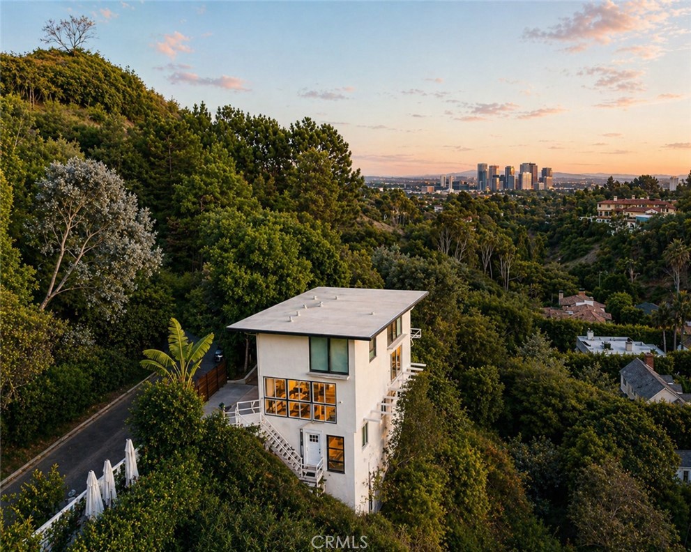 1311 Braeridge Drive, Beverly Hills, CA 90210 — photo 1