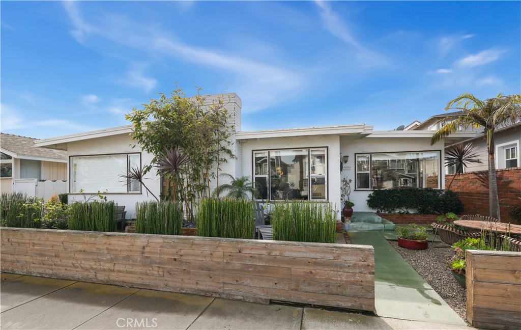 1735 E Ocean, Newport Beach, CA 92661 — photo 1