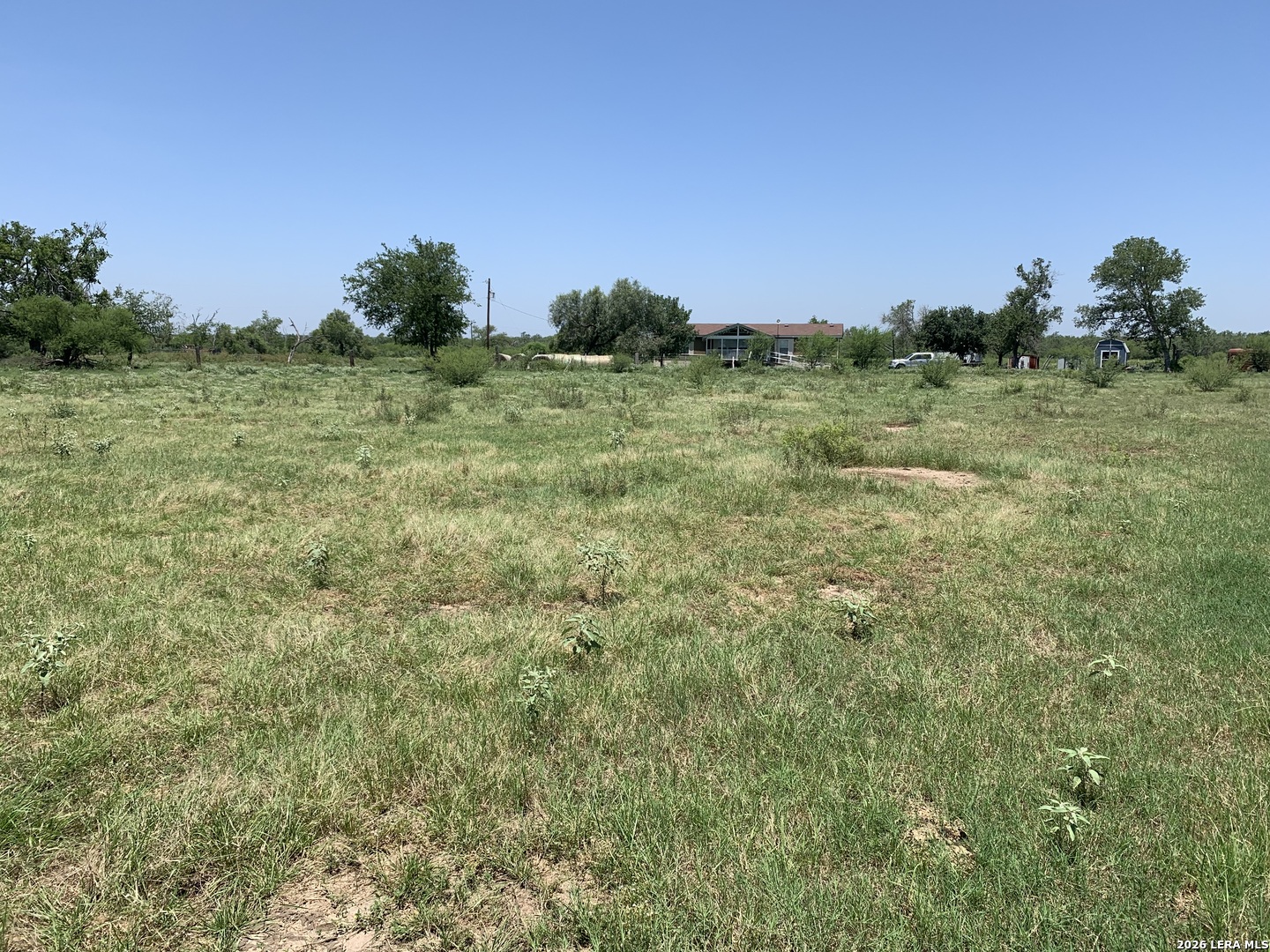 519 6714 E, , 78059 — photo 1