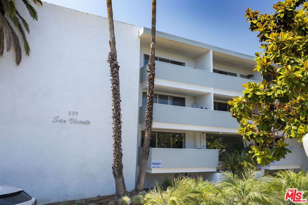 537 San Vicente Boulevard, Santa Monica, CA 90402 — photo 1