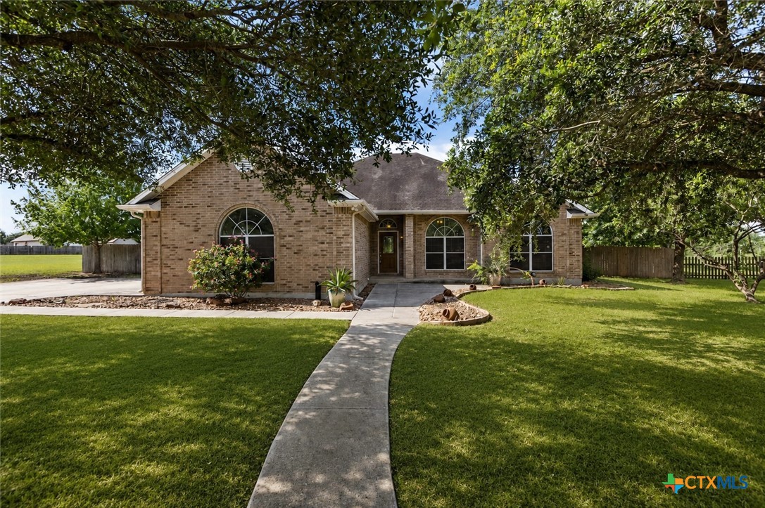 137 Bonnies, New Braunfels, TX 78130 — photo 1