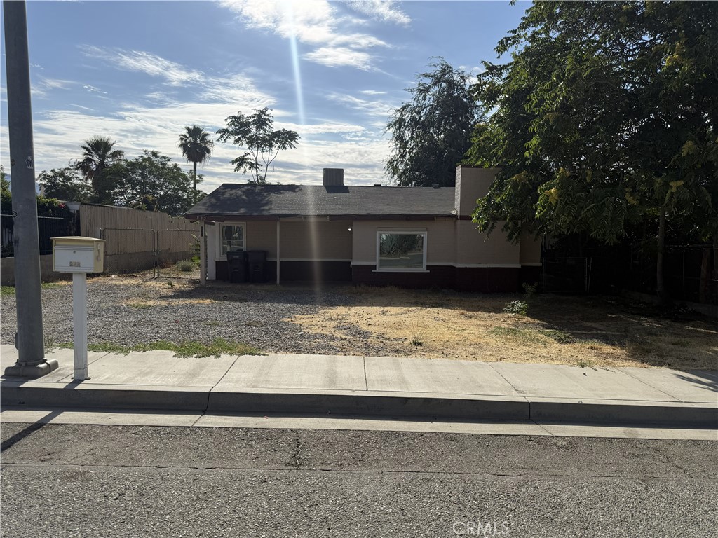 832 N Almond, Banning, CA 92220 — photo 1