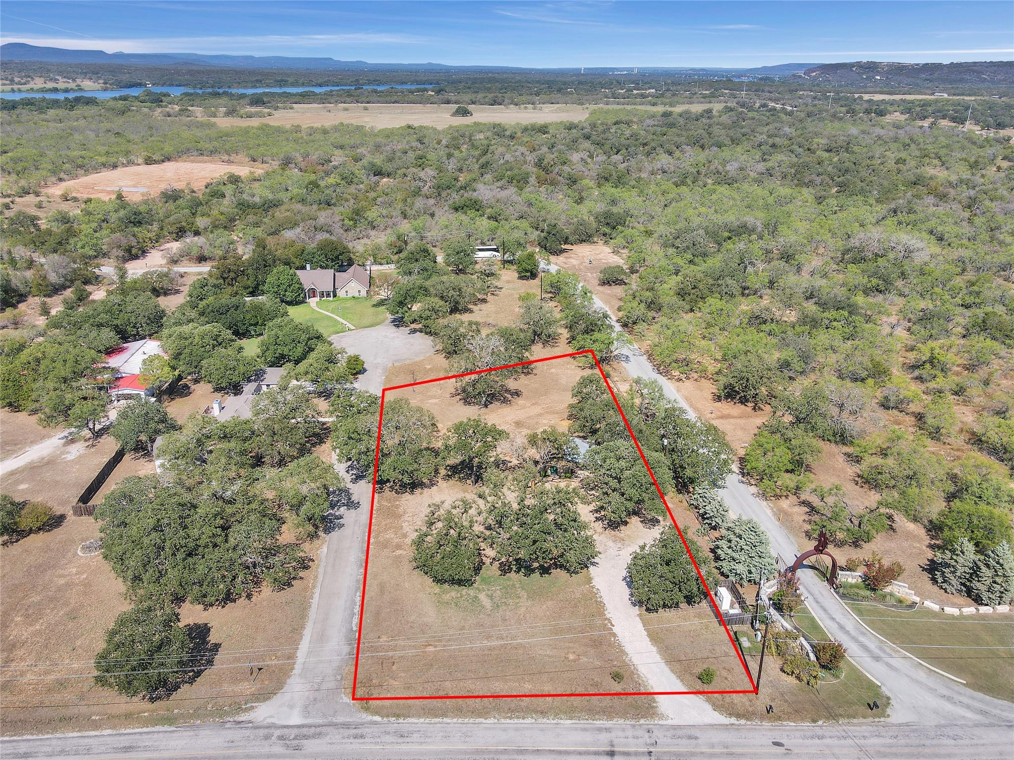 314 Camp, Marble Falls, TX 78654 — photo 1