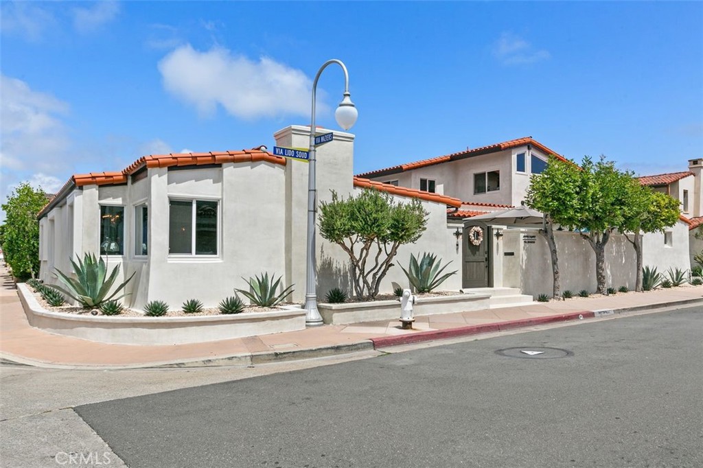 780 Via Lido Soud, Newport Beach, CA 92663 — photo 1