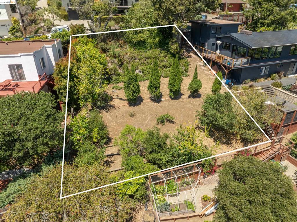1072 Sterling Ave, Berkeley, CA 94708 — photo 1