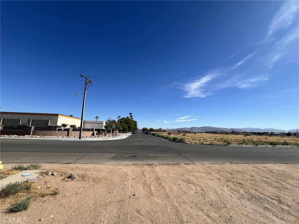 0 Ottawa, Apple Valley, CA 92307 — photo 1
