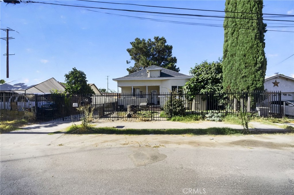 24809 E Benedict, San Bernardino, CA 92408 — photo 1