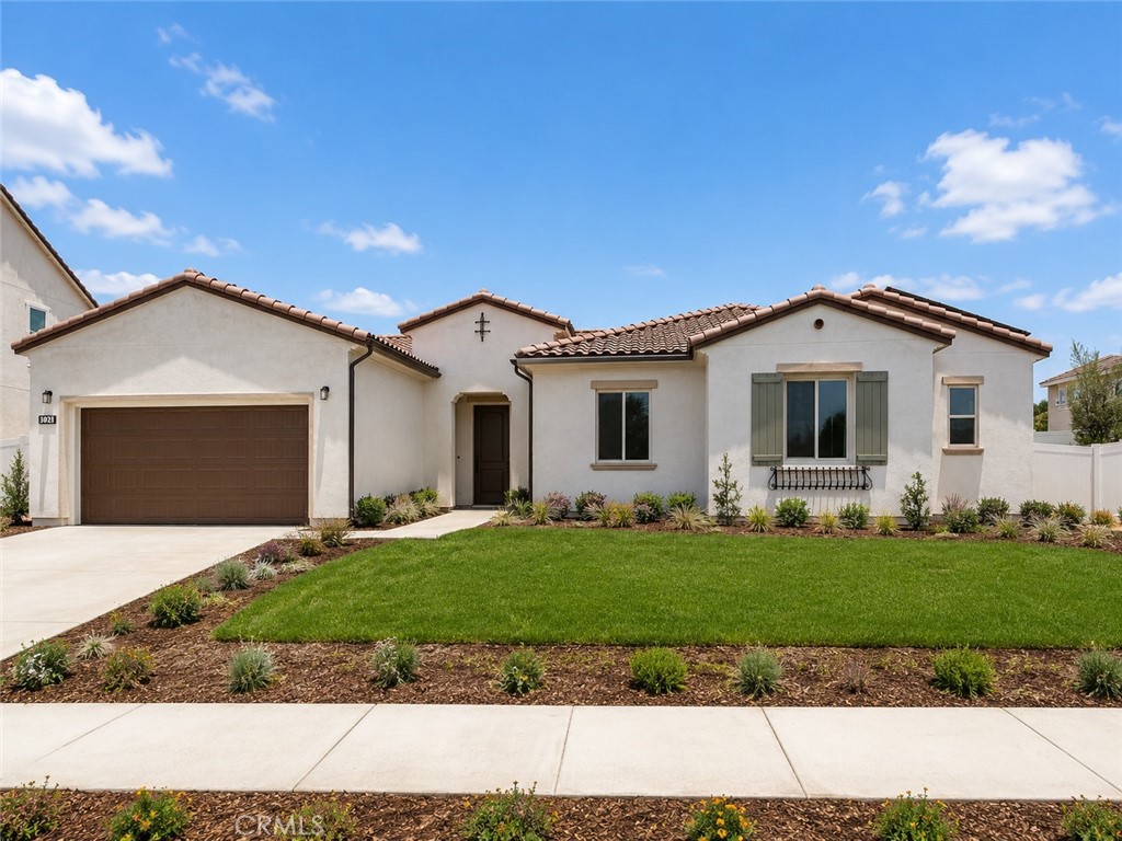 1438 E Highland Avenue, Redlands, CA 92374 — photo 1